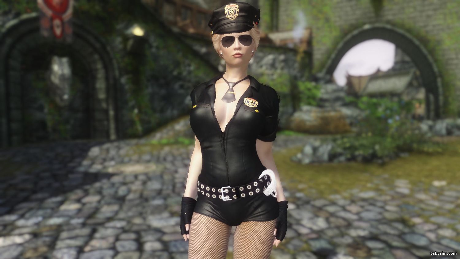 Skyrim -Женская одежда Полиции